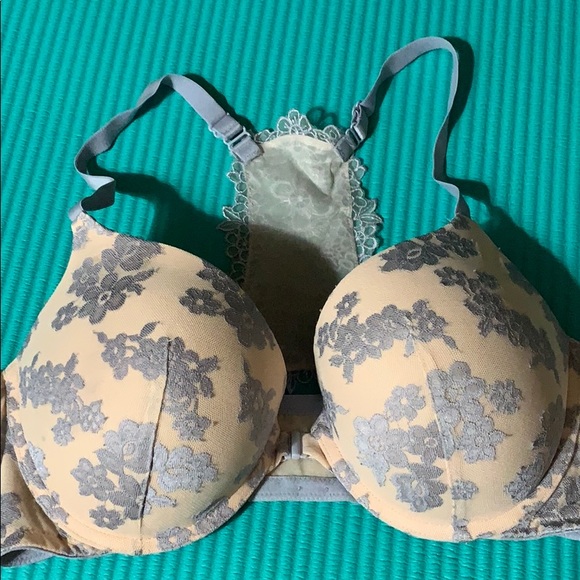 PINK Victorias Secret Bra - Picture 1 of 2